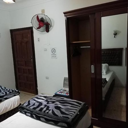 Pyramids Loft Homestay Kafret el-Gabal Eksteriør bilde