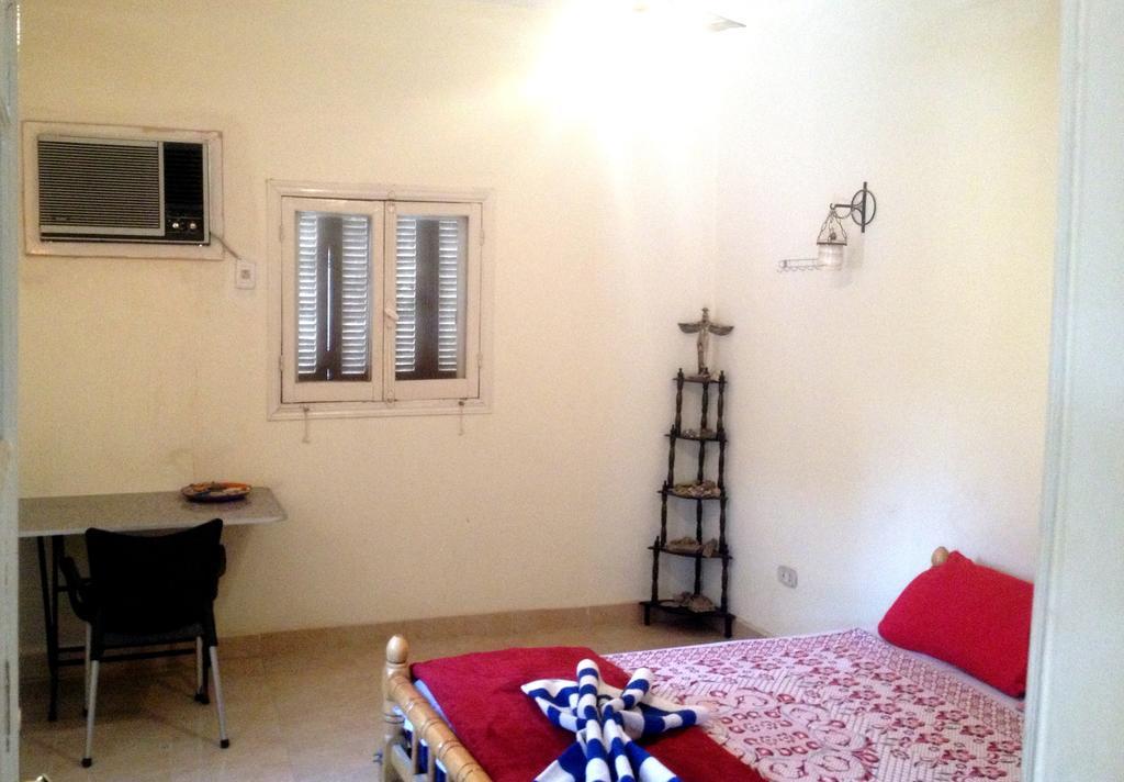 Pyramids Loft Homestay Kafret el-Gabal Rom bilde