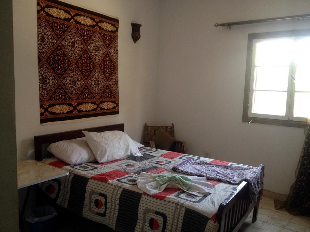 Pyramids Loft Homestay Kafret el-Gabal Rom bilde