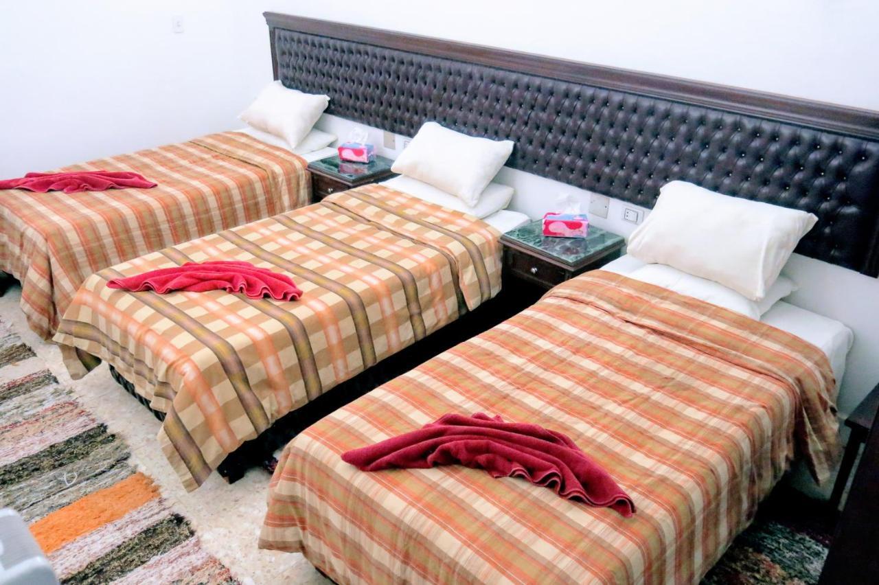 Pyramids Loft Homestay Kafret el-Gabal Eksteriør bilde
