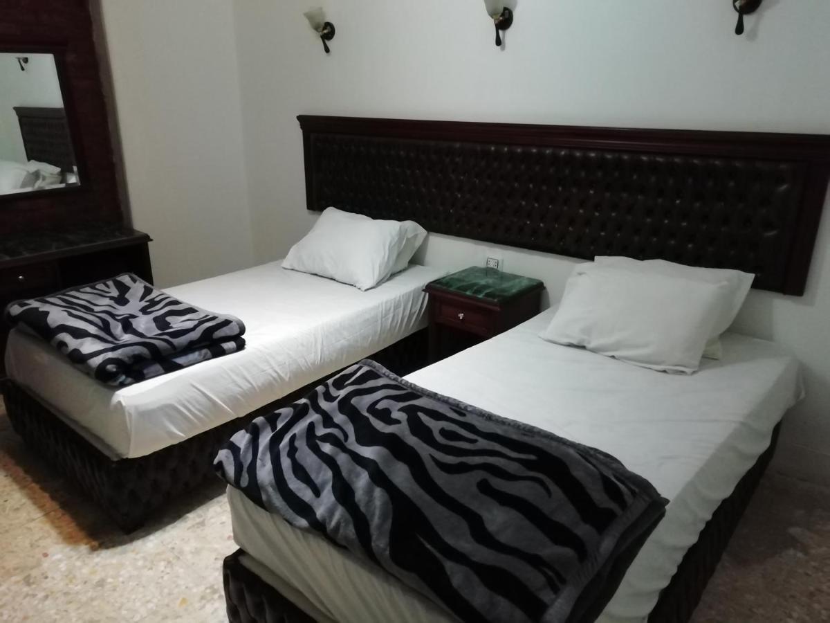 Pyramids Loft Homestay Kafret el-Gabal Eksteriør bilde